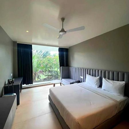 The Democracy Hotel & Resorts Nashik Exterior foto
